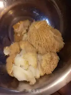 Make Monkey-head mushroom steak step 1