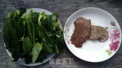Make Homemade beef noodles step 1
