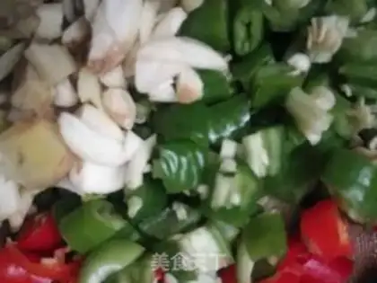 Make Spicy pig skin step 0