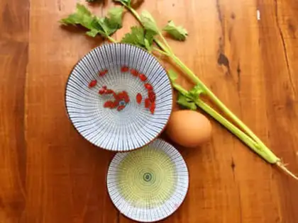 Make Roses holding eggs and dumplings step 27