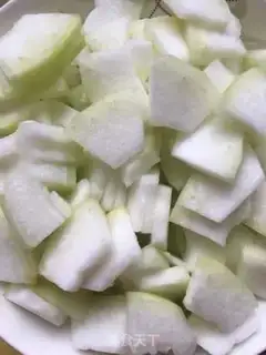 Make Tofu-cooked melon step 0