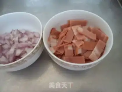 Make Bacon fried rice step 1