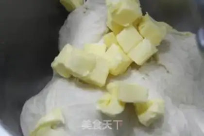 Make Cheesecrab bread step 1