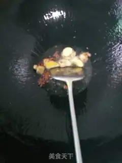 Make Soybean peanut pig hoof step 1