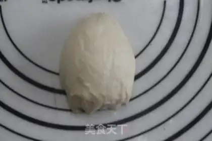 Make Christmas bread step 7