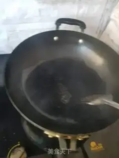Make Lotus peanut stew ribs step 1