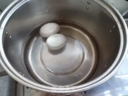 Make Goose eggs, potato rice congee step 4