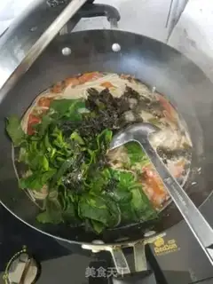 Make Tomato acid noodles step 4