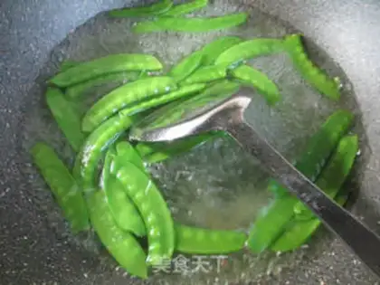 Make A duck-cracker with Dutch beans step 2