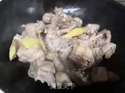 Make A duck with bean petal sauce step 0