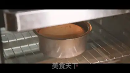 Make Christmas naked cake step 6