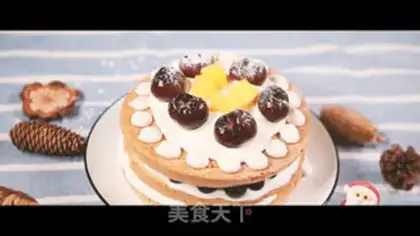Make Christmas naked cake step 11