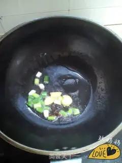 Make Red chicken and potatoes step 1