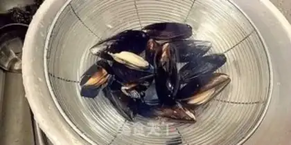 Make The mussels step 0