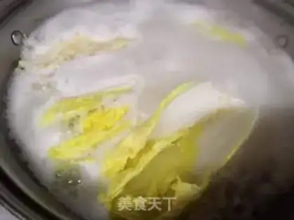 Make Big cabbage chicken soup step 3