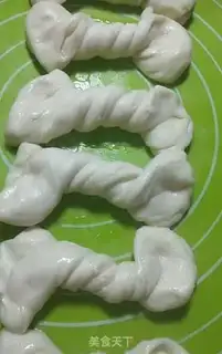 Make Sesame rolls step 9