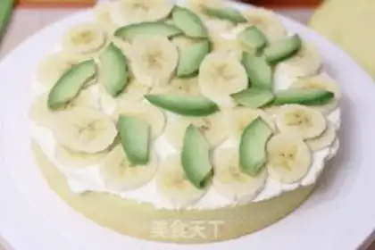 Make Christmas cream birthday cake step 21