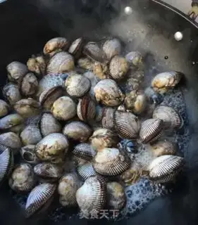 Make Sweat the clams step 2