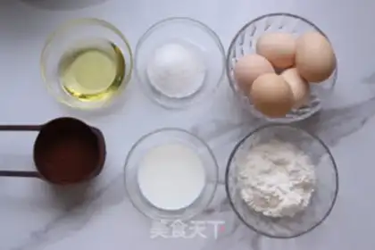 Make Christmas stake cake roll step 0