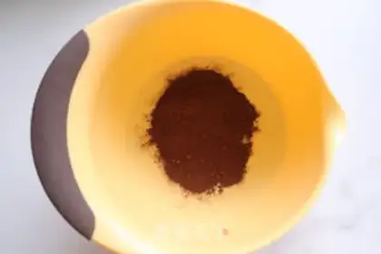 Make Christmas stake cake roll step 2