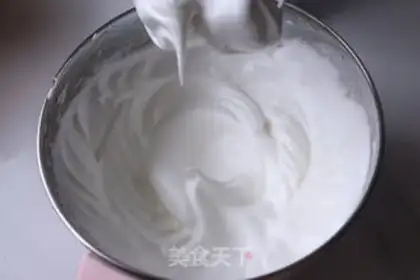 Make Christmas stake cake roll step 11