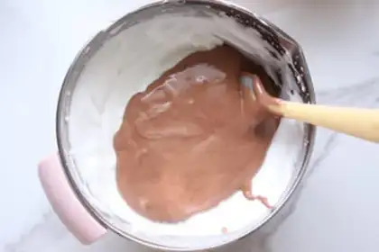 Make Christmas stake cake roll step 13