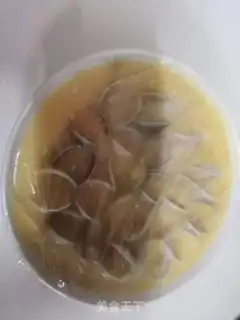 Make Cracking eggs step 3