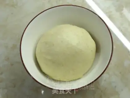 Make The soup is made of garlic step 5