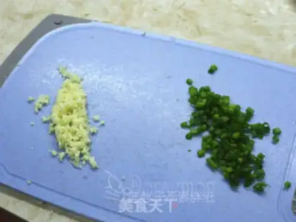 Make The soup is made of garlic step 9