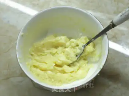 Make The soup is made of garlic step 10