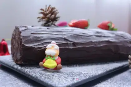 Make Christmas stake cake roll step 31