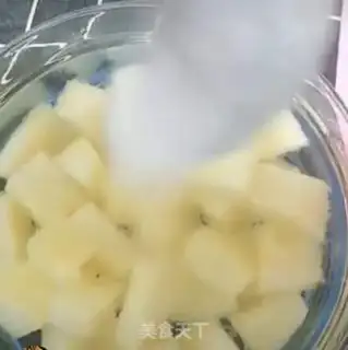 Make Pineapple crotch step 0