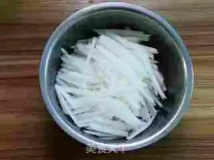 Make Sour radish step 1