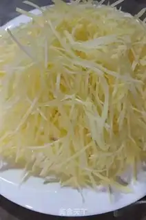 Make Sour cucumber fried potatoes step 0