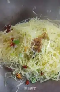 Make Sour cucumber fried potatoes step 8