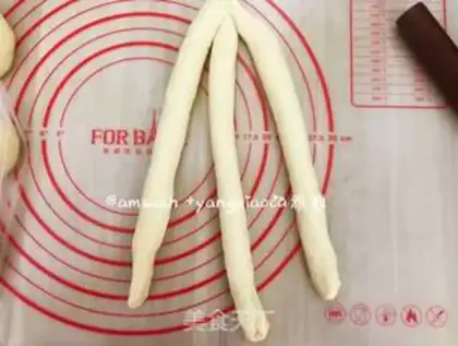 Make Light cream braid bread step 6