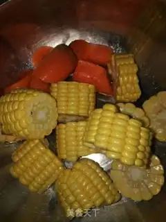 Make Corn Lotus bone soup step 0