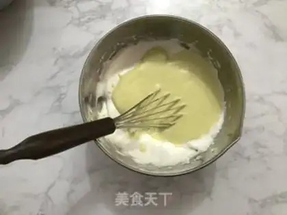 Make Mini Christmas tree cake step 6