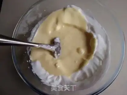 Make Christmas root cake step 6