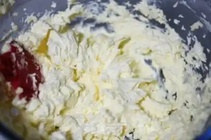 Make Christmas cookies step 4