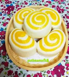 Make Two-coloured clouds and buns step 13
