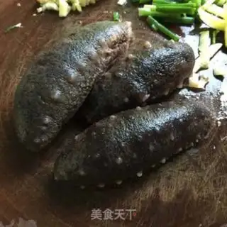 Make Red burning sea cucumbers step 2