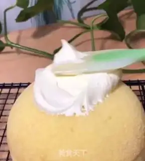 Make Strawberry cream cake step 8