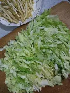 Make Tofu-dried cabbage step 3
