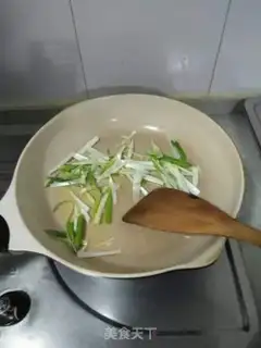 Make Tofu-dried cabbage step 5