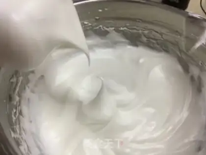 Make Santa cake step 3