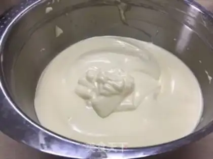 Make Santa cake step 6