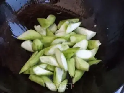 Make Smelt fried eggs step 5