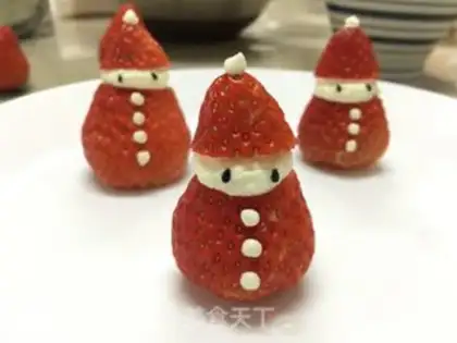 Make Santa cake step 15