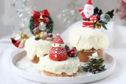Make Santa cake step 19